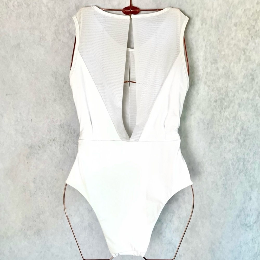 White one piece swimsuit w/ mesh and keyhole design in front and back monokini - Picture 2 of 4